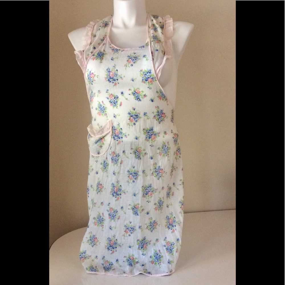Vintage apron cotton 1 pocket cottagecore ruffled